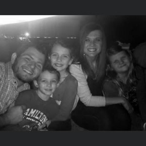 Meet your Posher, Mia